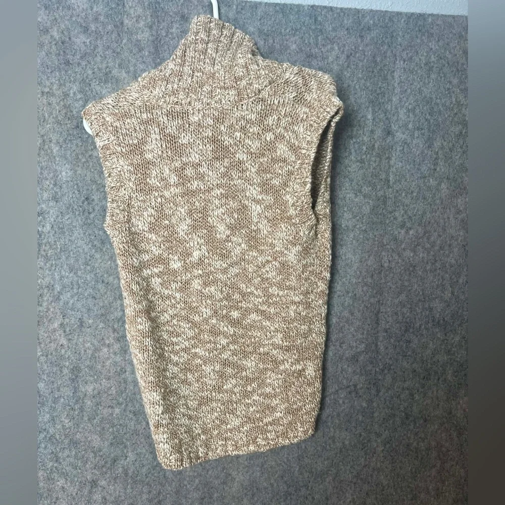 Old‎ Navy Kids Girl Size 4T Cream and Brown Knit Sweater Vest New